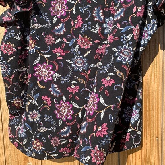Take 50% OFF- Lane Bryant Women’s Floral Blouse, Size-28 - Picture 4 of 7